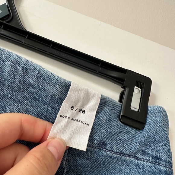 Good American Jeans. New with tags. Never worn! - Picture 4 of 6